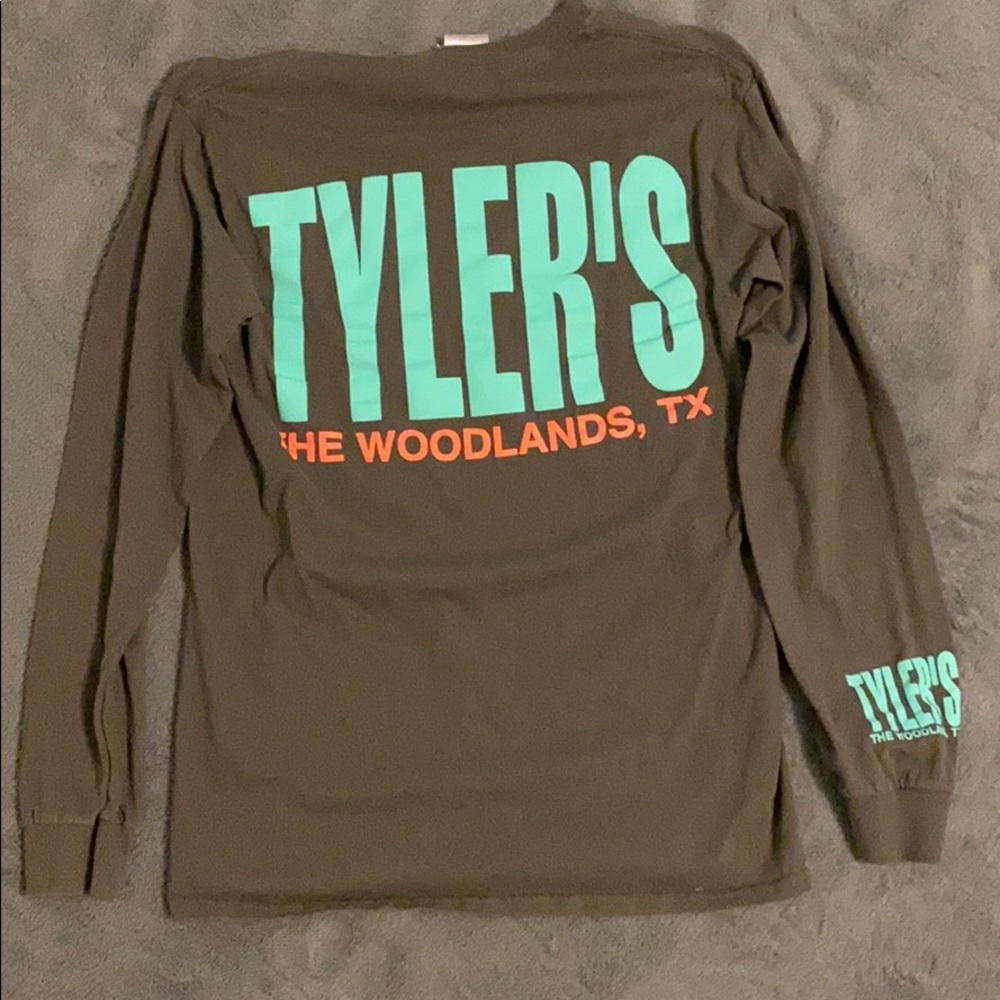Long sleeve Tee. - Picture 2 of 2